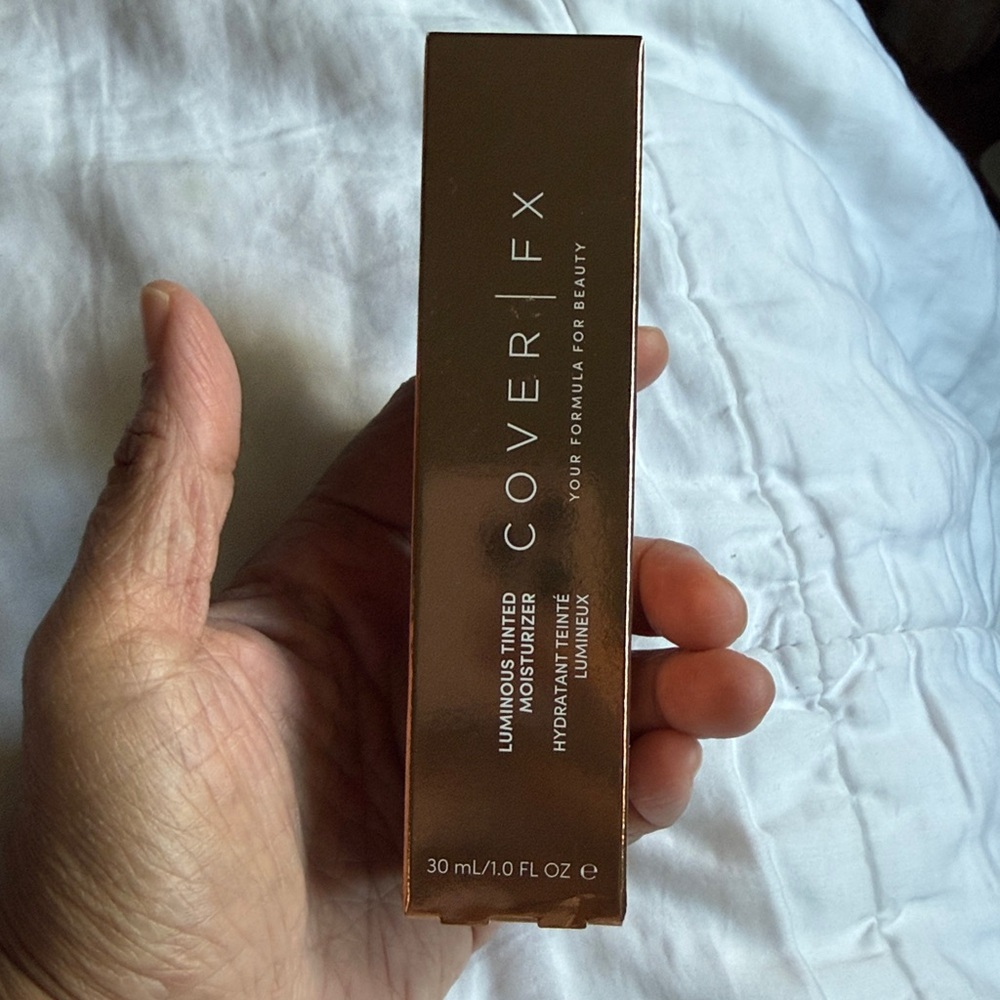 NIB Cover FX Luminous Tinted Moisturizer 30mL 1 fl. oz Medium